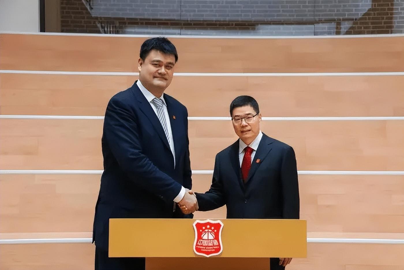 黑粉给姚明道歉!郭振明公开致谢姚明,此前打基础,如今功劳尽显